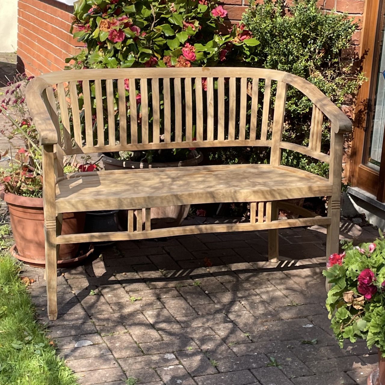 'Betawi' garden bench, teak (120cm / 2 person)