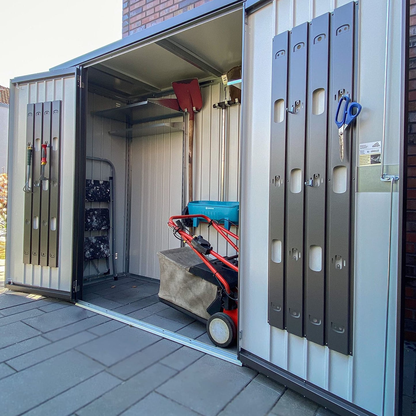 Accesories for Biohort 'Equipment Locker'
