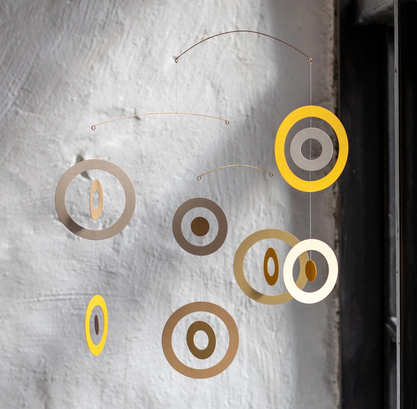 Livingly mobile 'Bubbles' (blue or yellow)