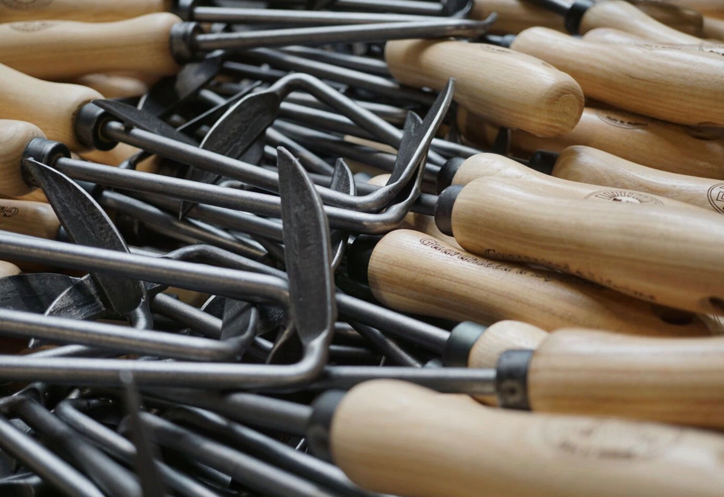 DeWit 'Cape Cod Weeder' for left-handed users (Item No. 3096)