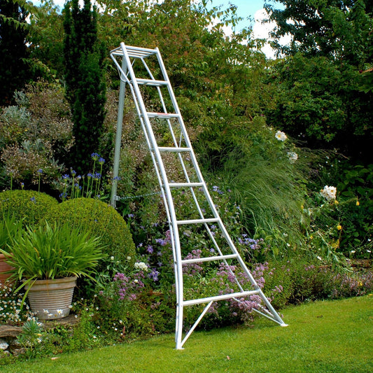 Niwaki tripod ladder, 6 - 11 foot
