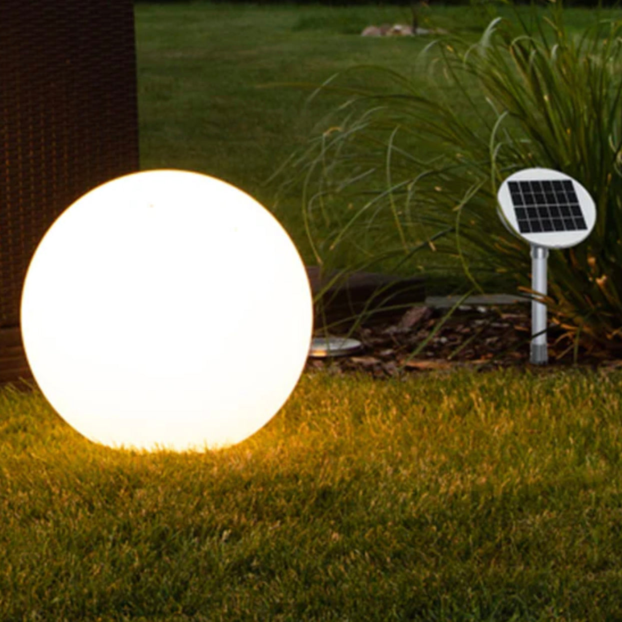 Solar 'Globe' light, 30 diameter