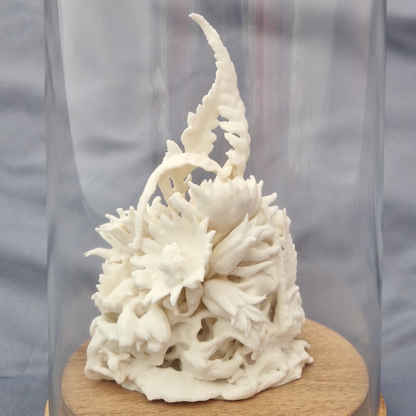 Vicki Sutherland, Flora 1