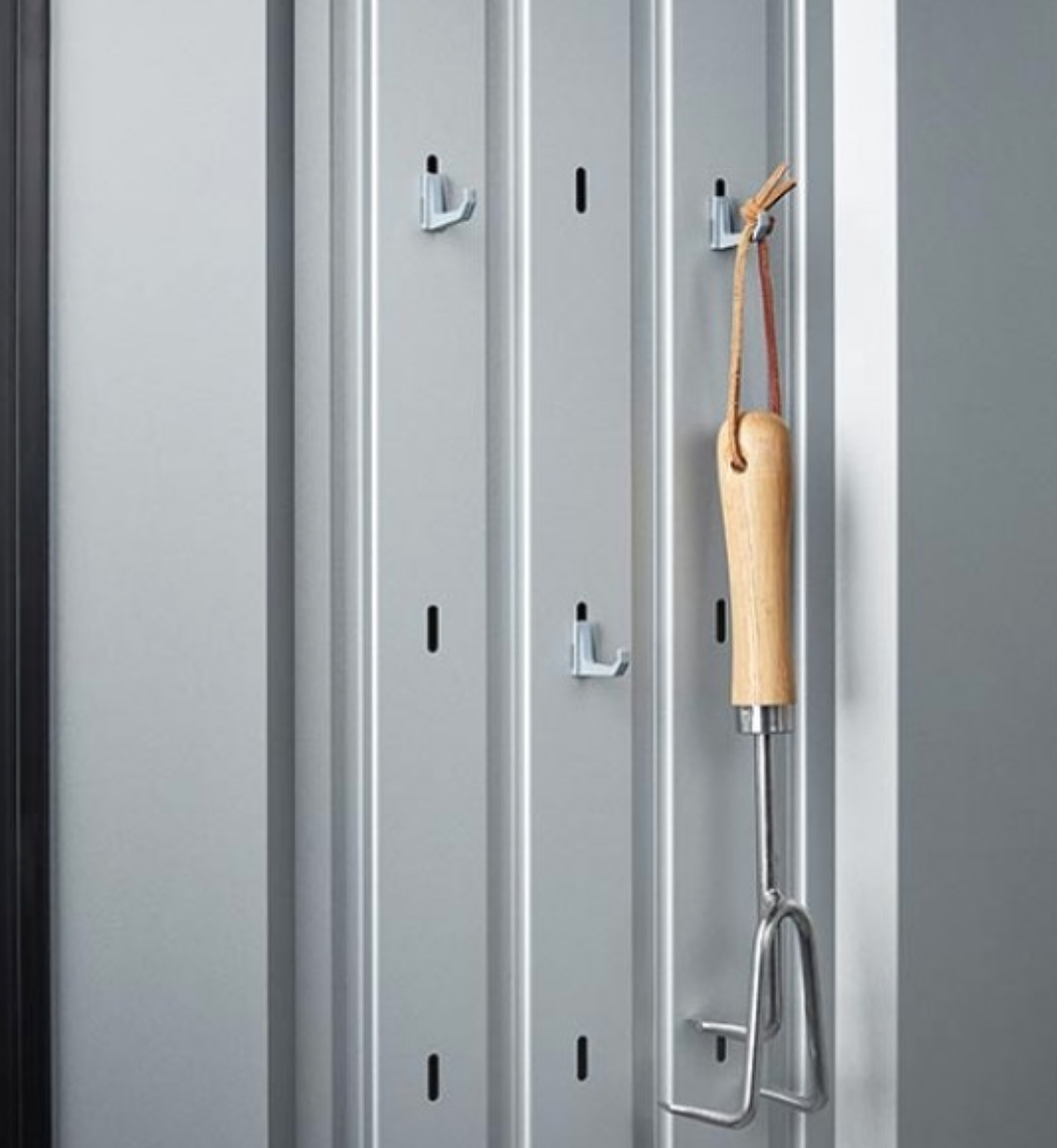 Biohort 'Romeo' patio locker