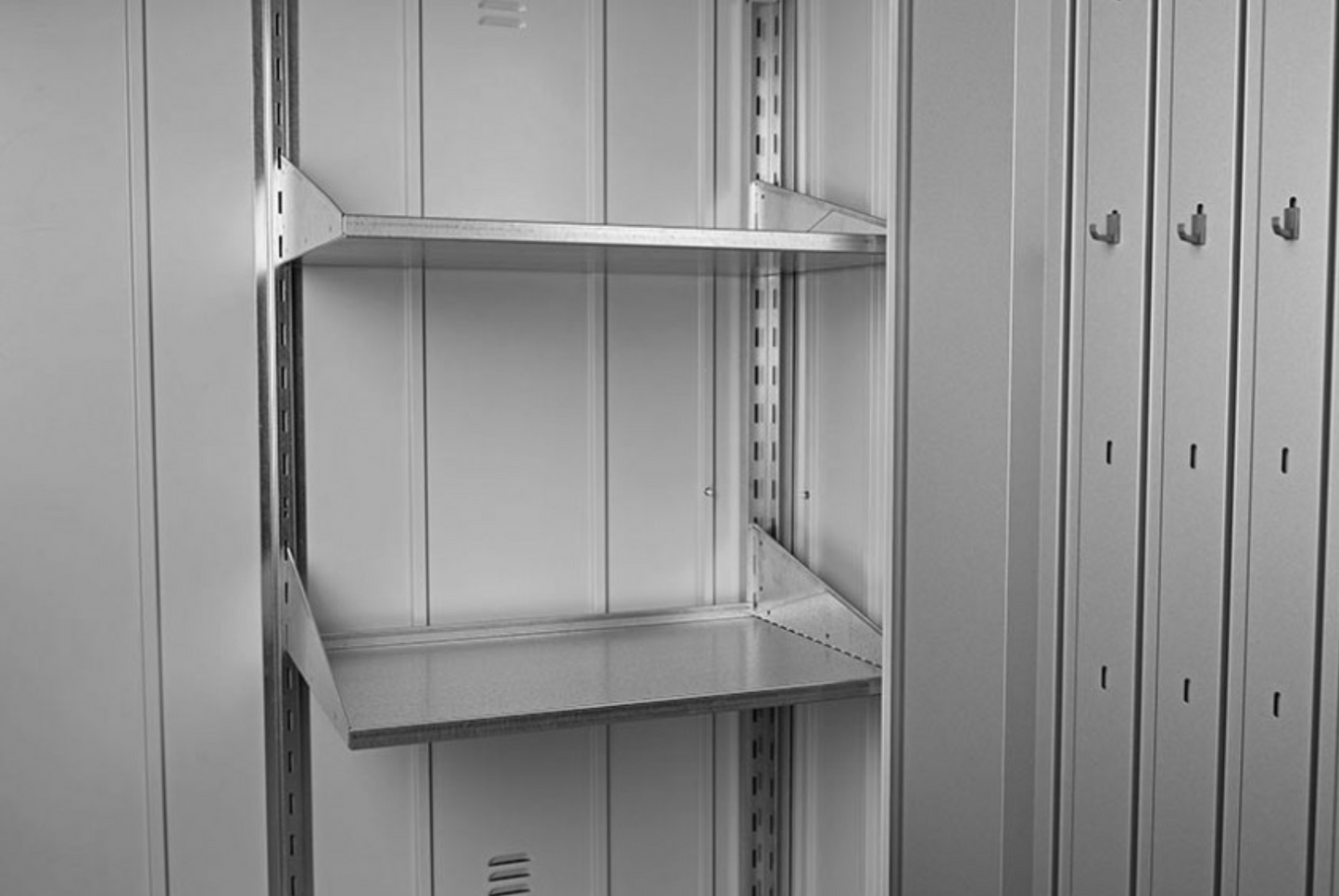 Biohort 'Romeo' patio locker