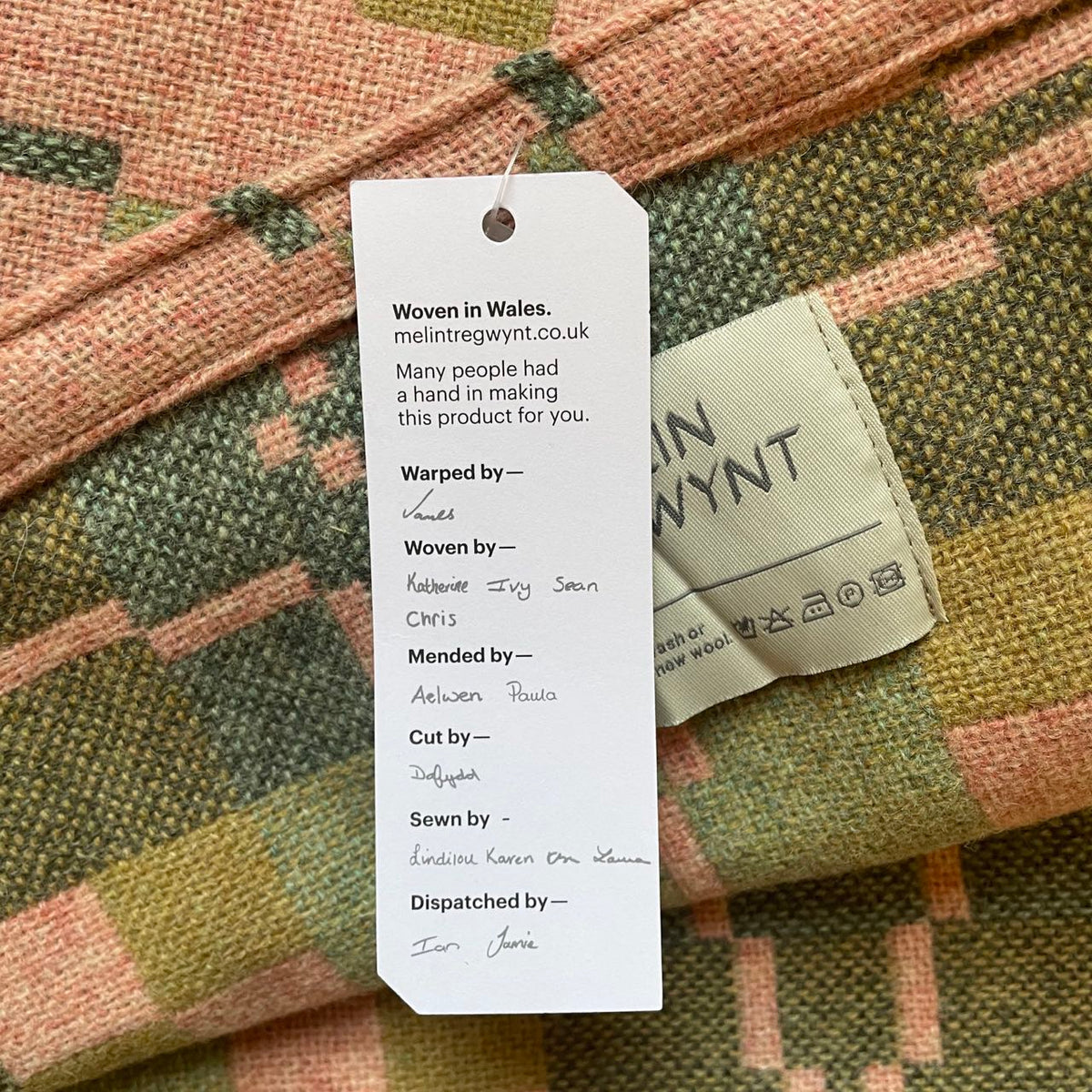 Melin Tregwynt Welsh blanket 'Vintage Star', Blossom