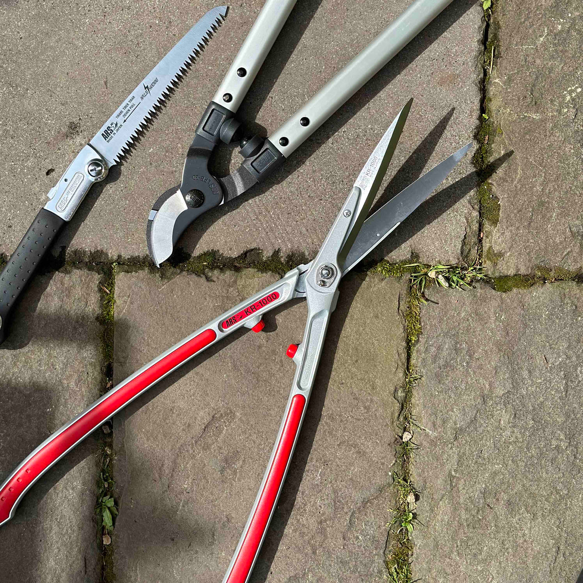 Quiet gardening tools – Howbert & Mays