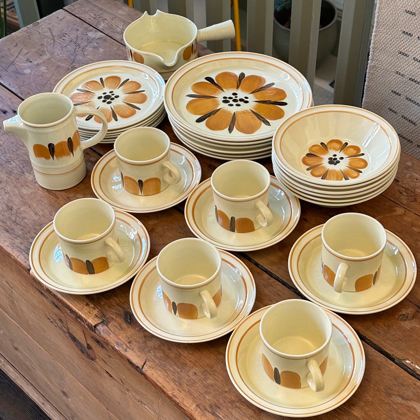 Arklow pottery, 32 piece set, 1950s