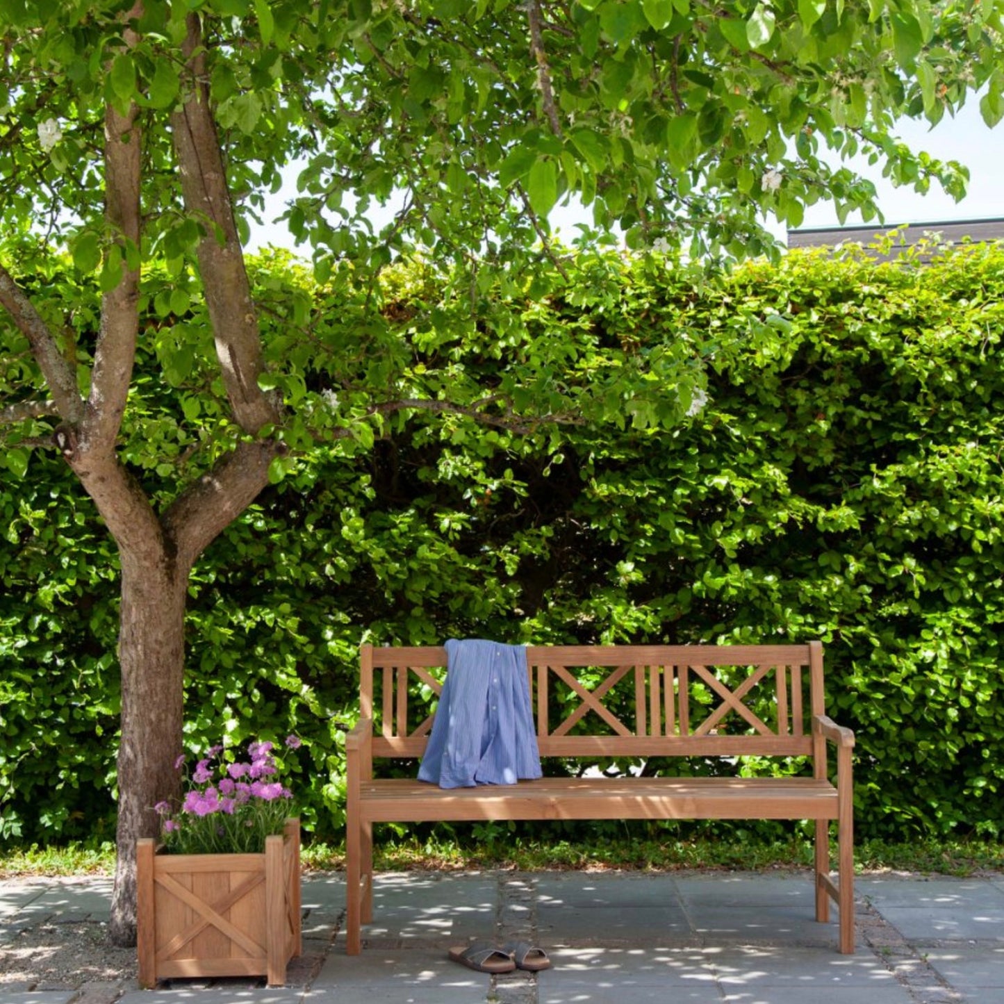 'Rosenborg' 3-seater teak garden bench (150cm)