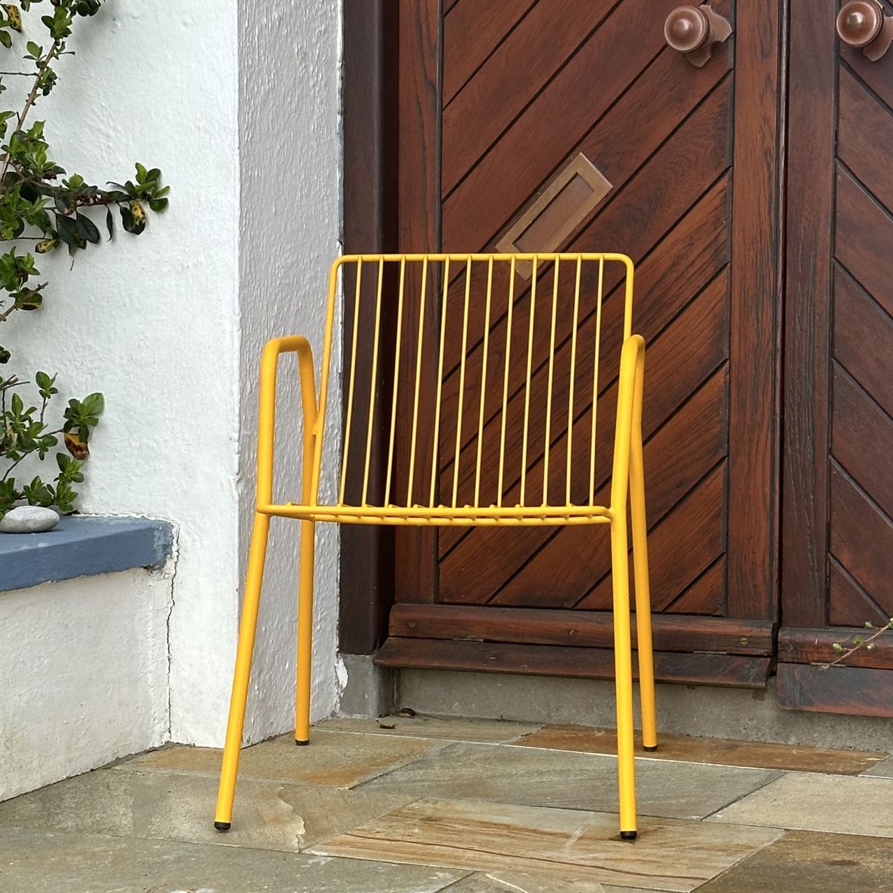 iSiMAR 'Niza' armchair, honey yellow