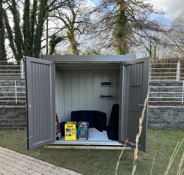 Biohort 'Neo' garden shed, with double door (opening 167 x 200cm)