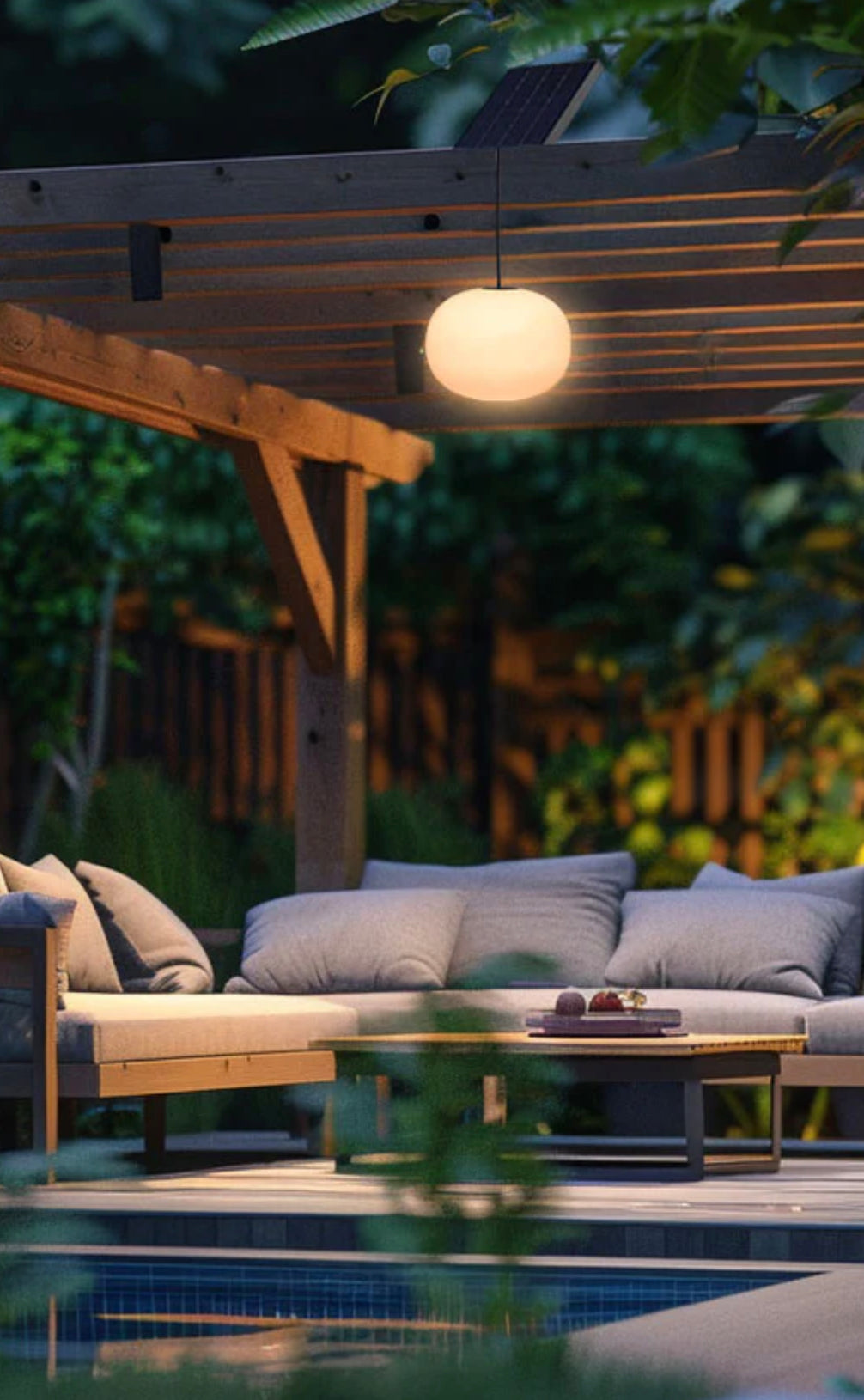Solar 'Hanging Globe' garden light