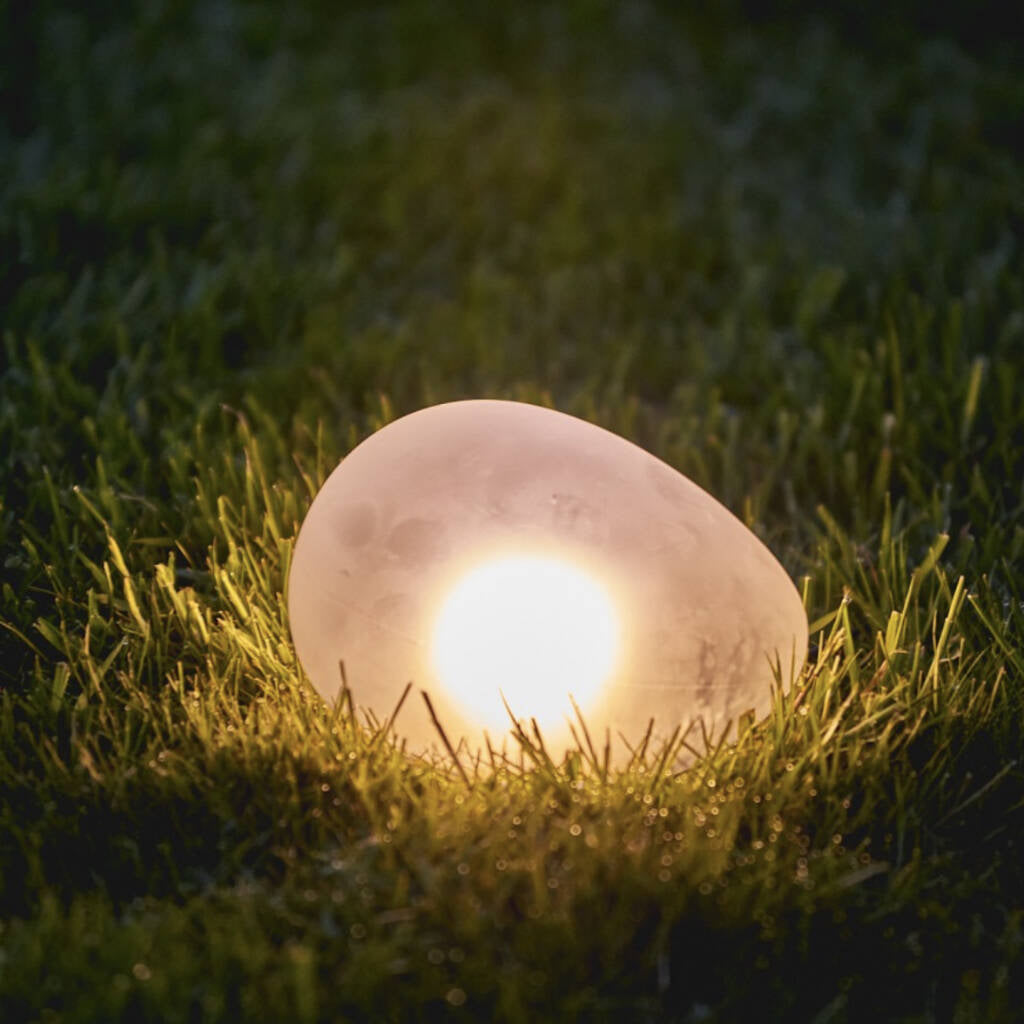 Solar 'Pebble' garden light