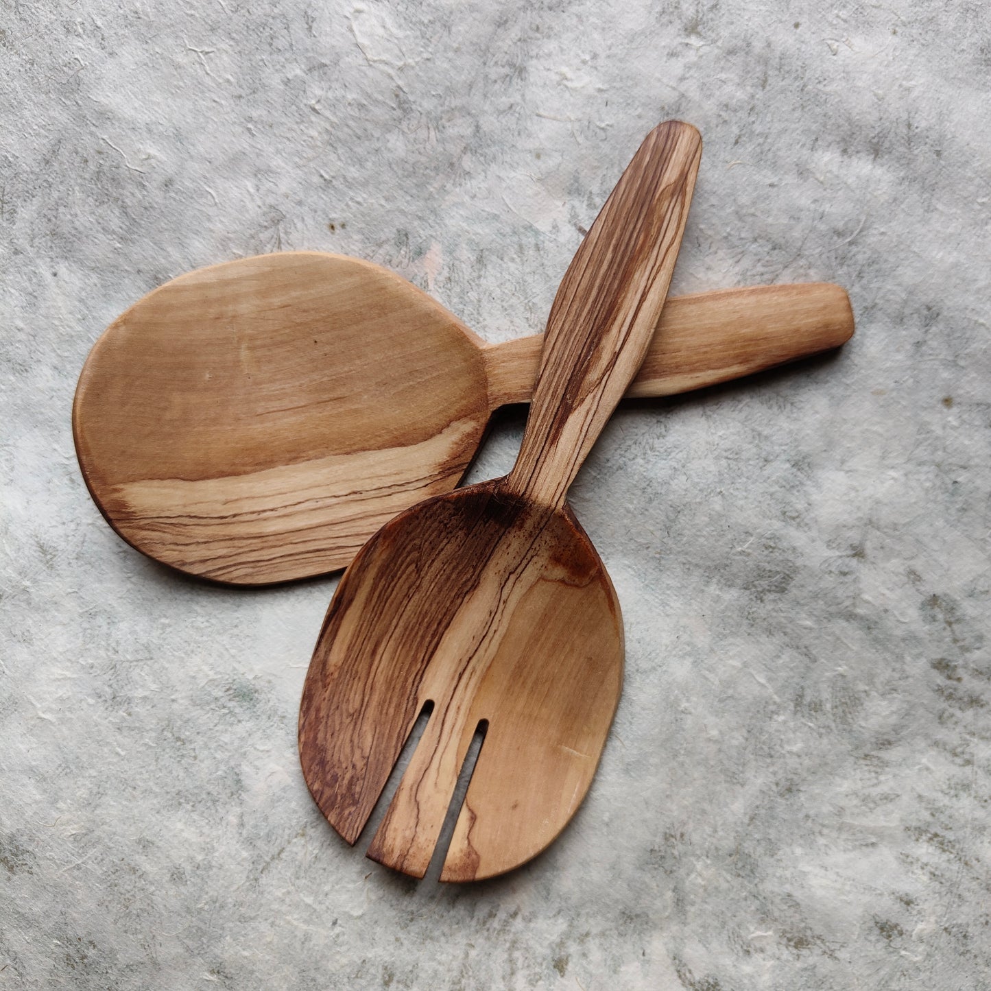 Salad servers, olive