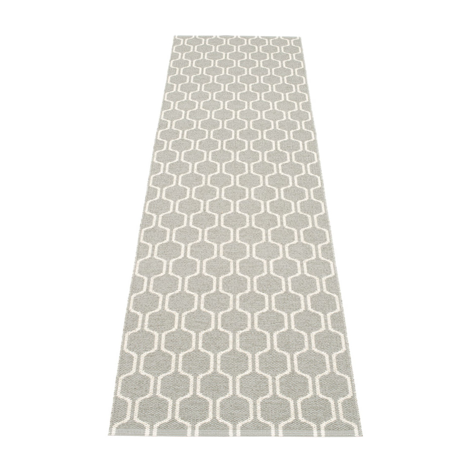 Pappelina rug 'Ants' warm grey/vanilla, 70 x 180cm