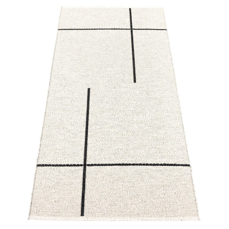 Pappelina rug 'Fred' black/vanilla, 70 x 180cm